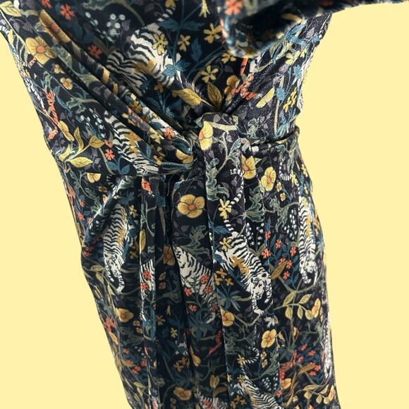Urban Outfitters Teresa Velvet Tiger Floral Wrap Dress Small - Picture 6 of 13